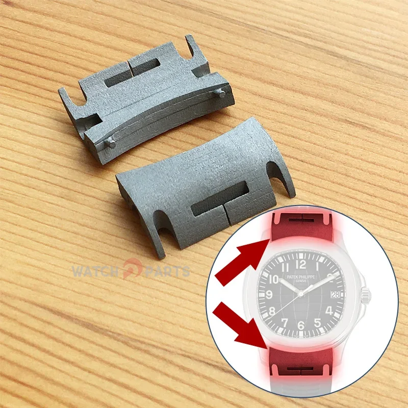 Correa con inserciones metálic - Patek Philippe Watch Aquanaut reseña y precio